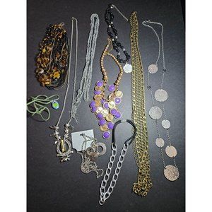 **Final Sale** Wearable necklace lot / bundle